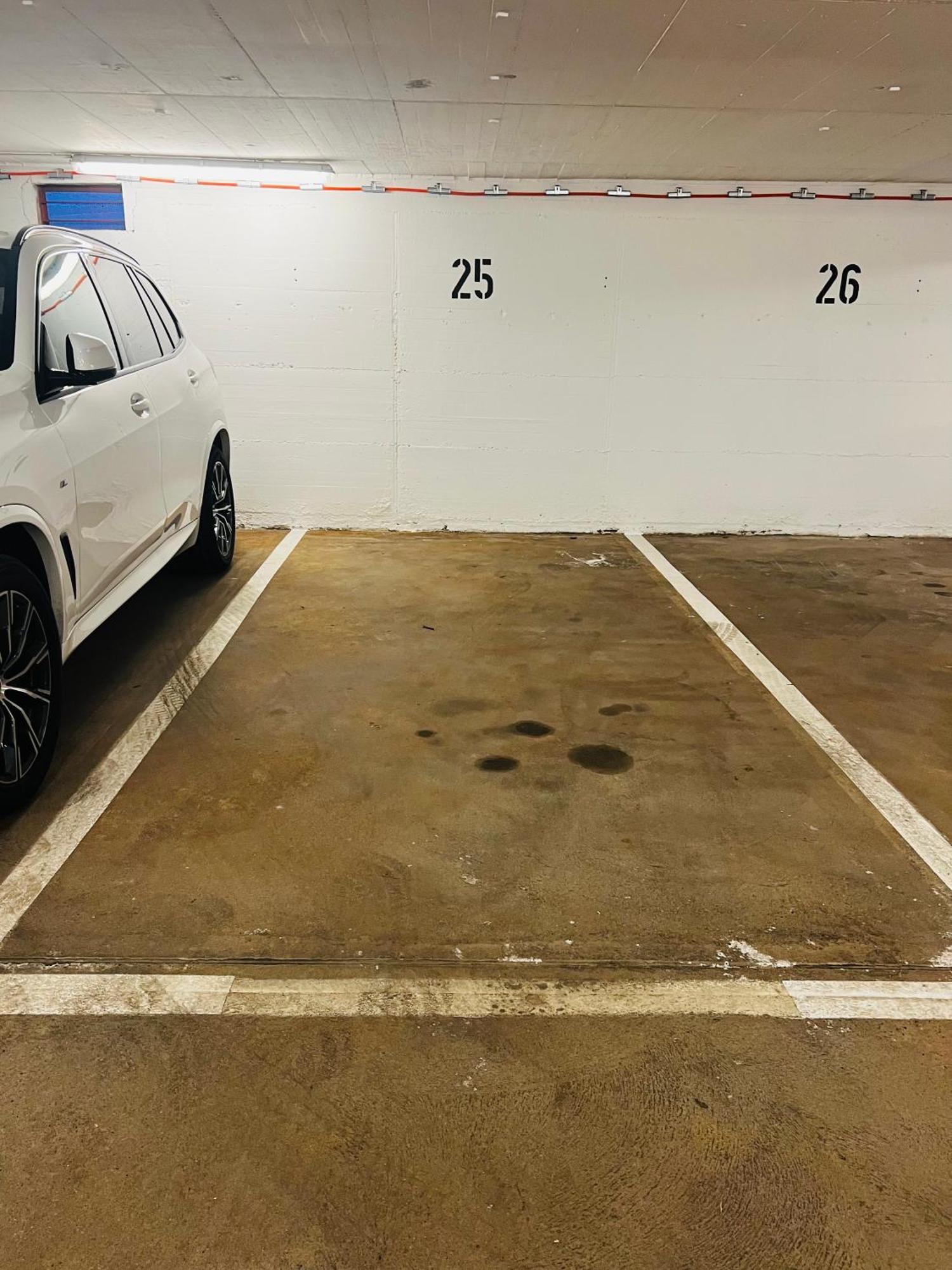 Ladenwohnung In Kreuzberg Mit Parkplatz In Einer Tiefgarage Berlino Esterno foto